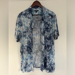 Express short sleeve button up - L washed blue floral